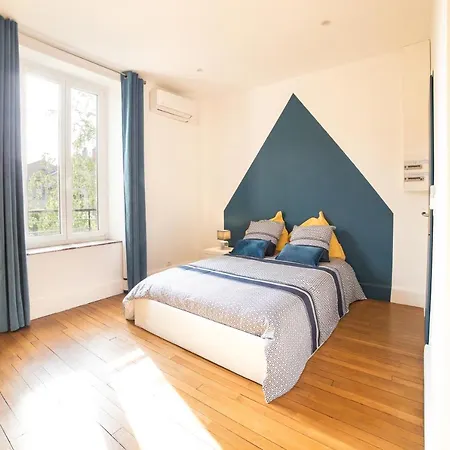 Le Grand Dupont Du Parc Ste-marie - Insolites