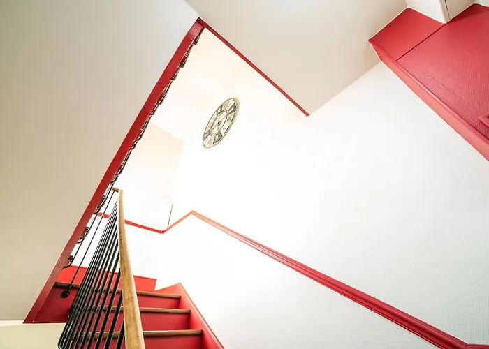 Le Grand Dupont Du Parc Ste-marie - Insolites *