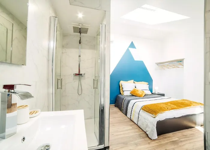 Le Grand Dupont Du Parc Ste-marie - Insolites