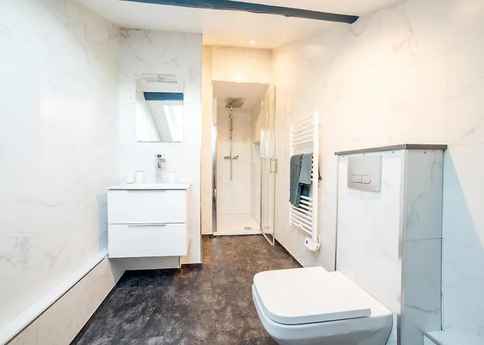 Le Grand Dupont Du Parc Ste-marie - Insolites *